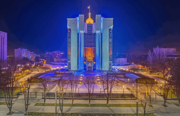 Chişinău at Night: What to Do and Where to Go After Dark